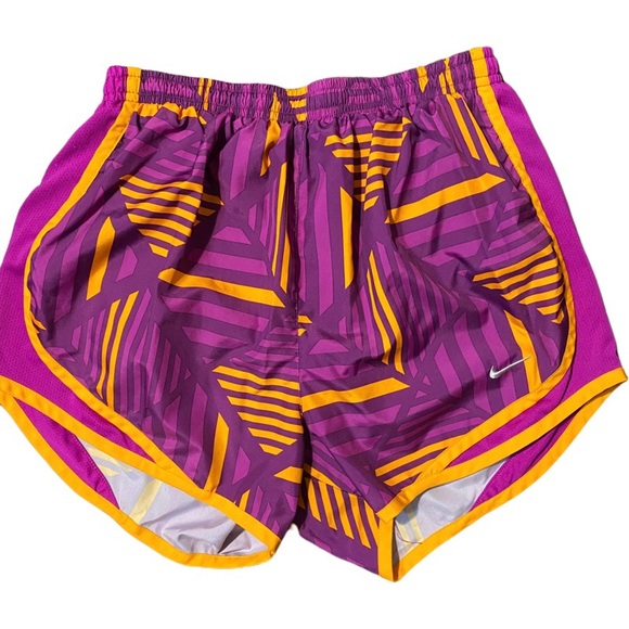 Nike Workout Shorts - Picture 3 of 7